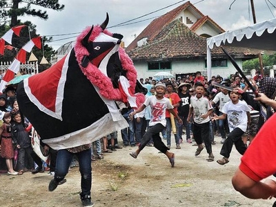 Kesenian Sasapian Cihideung Warisan Budaya yang Bertahan di Era Kemajuan Zaman  