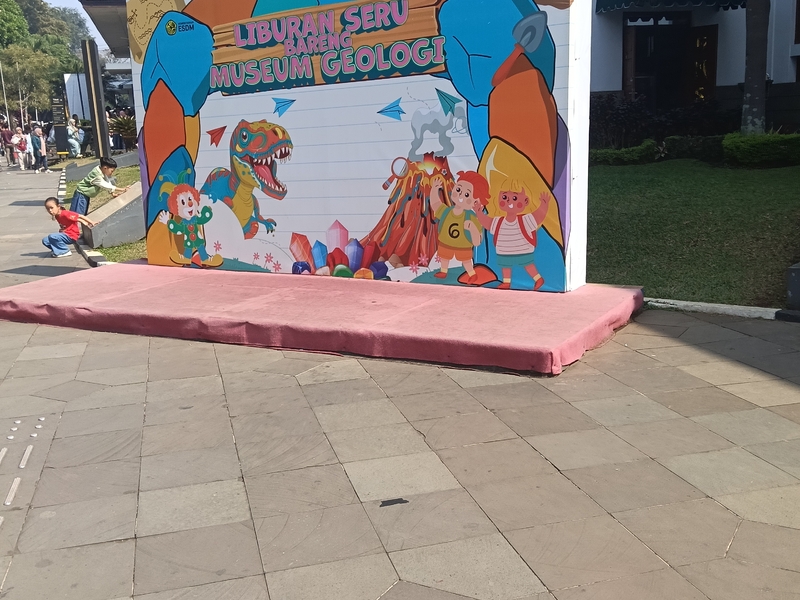Menyusuri Kisah Bumi di Museum Geologi Bandung, Jawa Barat 