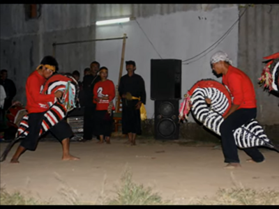  Suara Lama Yang Tetap Hidup  Kesenian Dur Ong dari CikalongWetan 